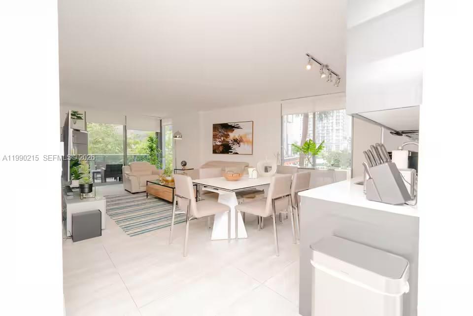 31 Southwest 6th Street, Unit 301 Miami, FL 33130 - Photo 8 of 35 Dining Room