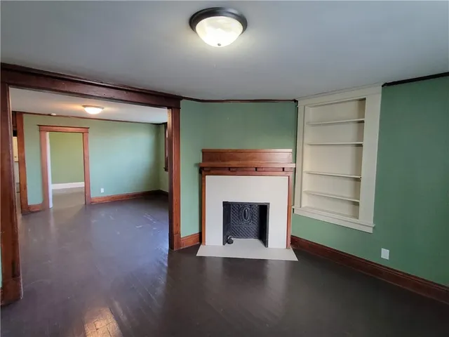 $307,000 | 210 Illinois Avenue, St. Joseph, MO 64504