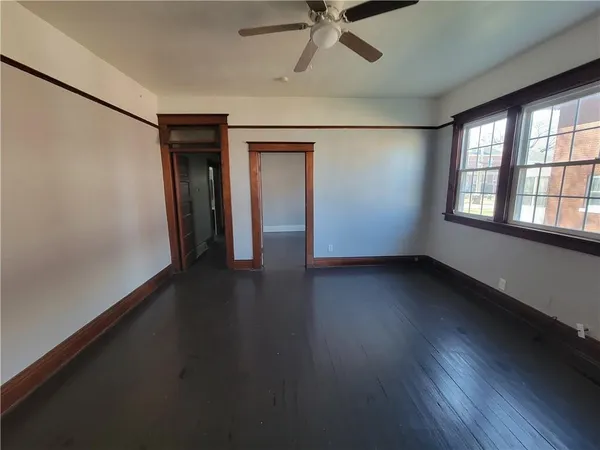 $306,000 | 210 Illinois Avenue, St. Joseph, MO 64504