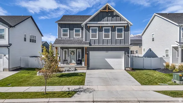 $570,000 | 5147 North Oak Crk Drive, Eagle Mountain, UT 84005