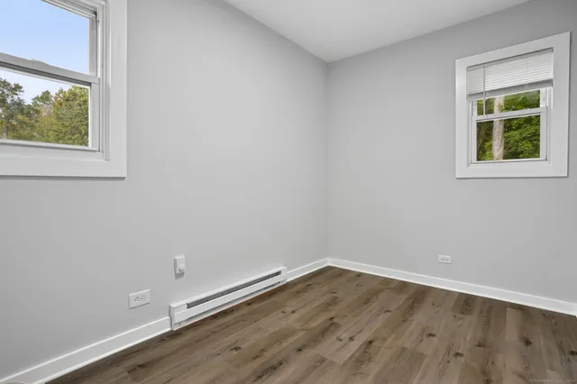 $379,999 | 7 Candle Hill Road, New Fairfield, CT 06812