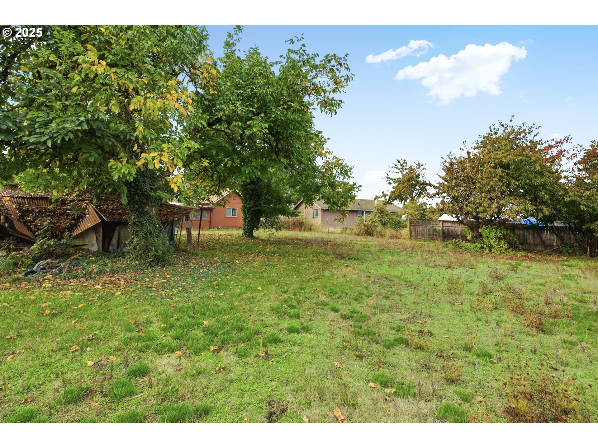 4916 E Street Springfield, OR 97478 - Photo 22 of 32