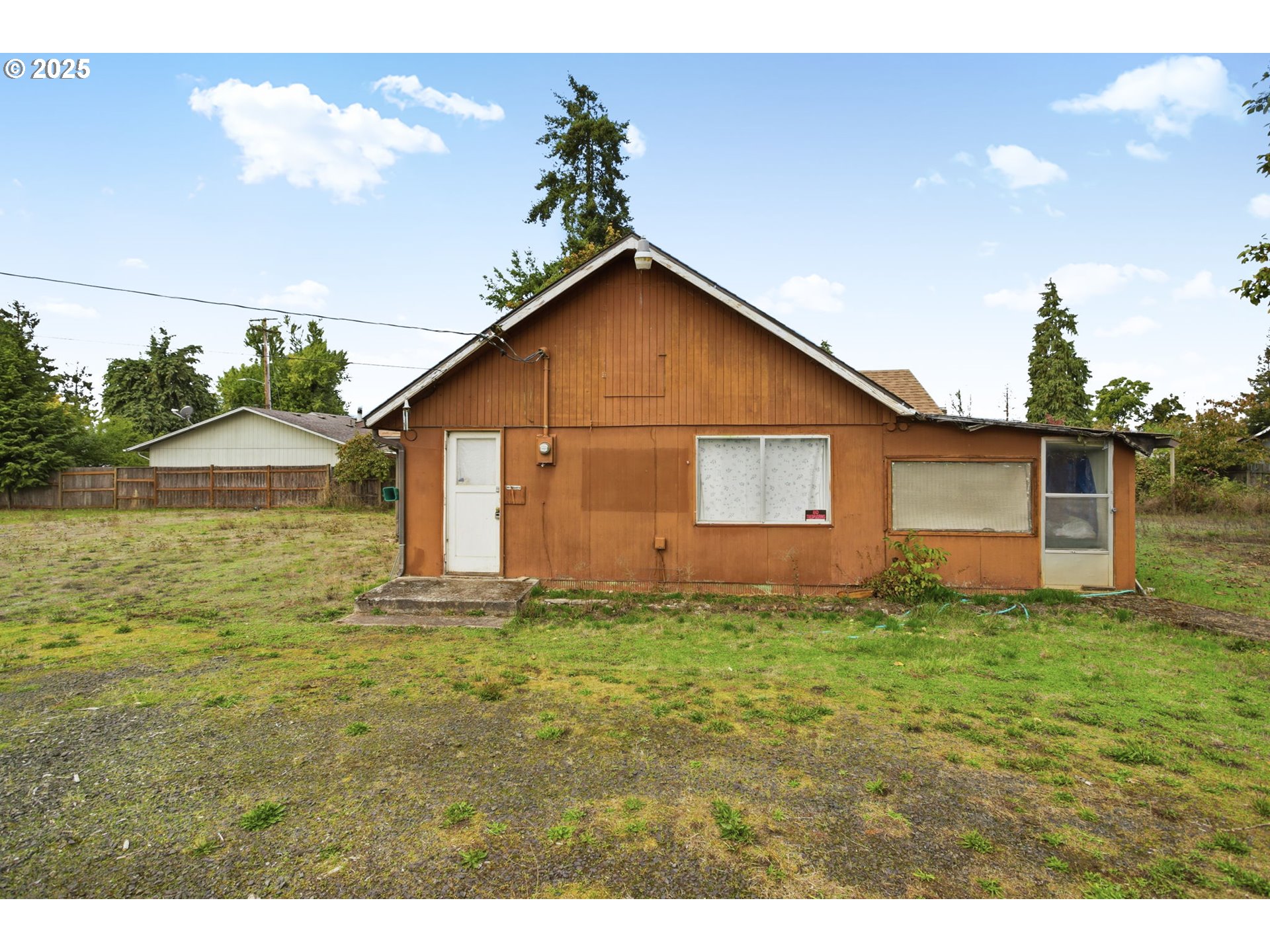 4916 E Street Springfield, OR 97478 - Photo 23 of 32