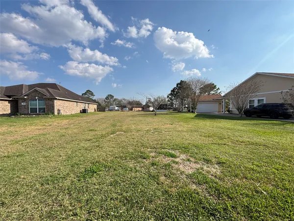 $24,000 | 3512 12th Street, Bay City, TX 77414