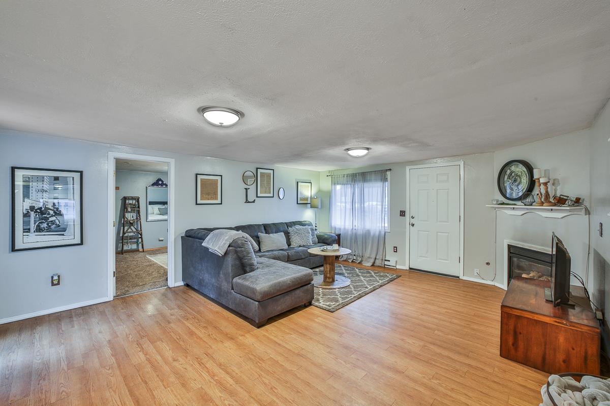 3711 North Center Road Spokane Valley, WA 99212 - Photo 4 of 16
