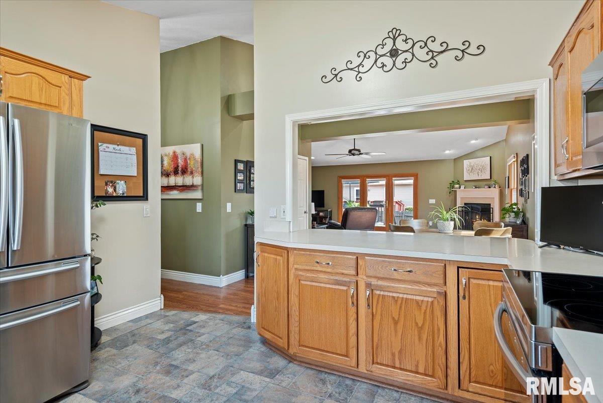2806 Haggard Drive Springfield, IL 62711 - Photo 4 of 41 Gallery Image 4