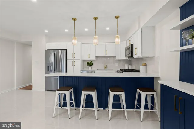 $325,000 | 2 Cross Keys Road, Unit 2F, Baltimore, MD 21210