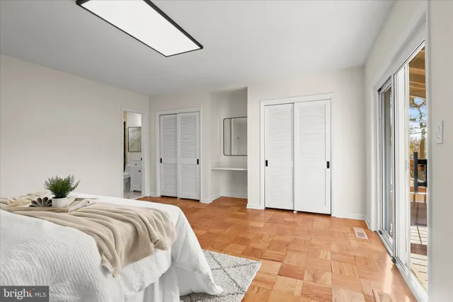 $325,000 | 2 Cross Keys Road, Unit 2F, Baltimore, MD 21210