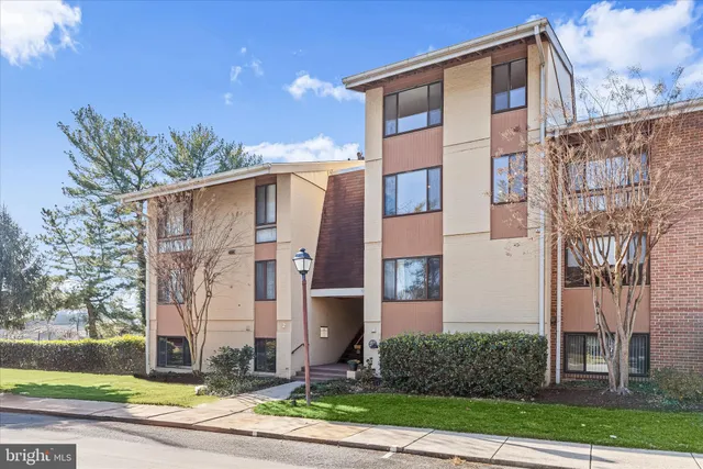 $325,000 | 2 Cross Keys Road, Unit 2F, Baltimore, MD 21210