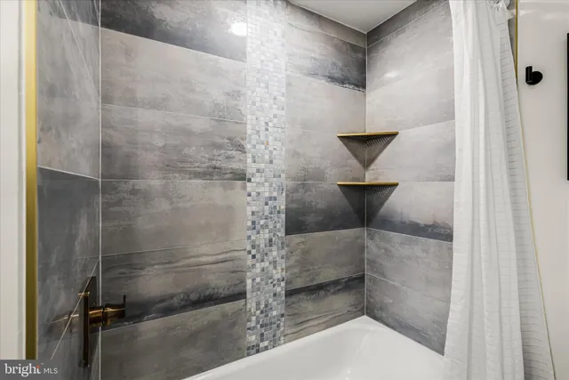 $325,000 | 2 Cross Keys Road, Unit 2F, Baltimore, MD 21210