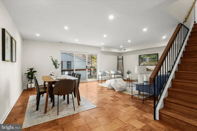 $325,000 | 2 Cross Keys Road, Unit 2F, Baltimore, MD 21210