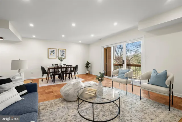 $325,000 | 2 Cross Keys Road, Unit 2F, Baltimore, MD 21210