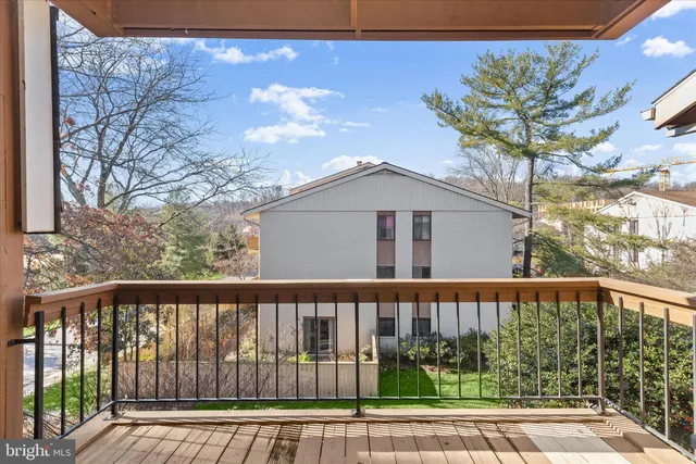 $325,000 | 2 Cross Keys Road, Unit 2F, Baltimore, MD 21210