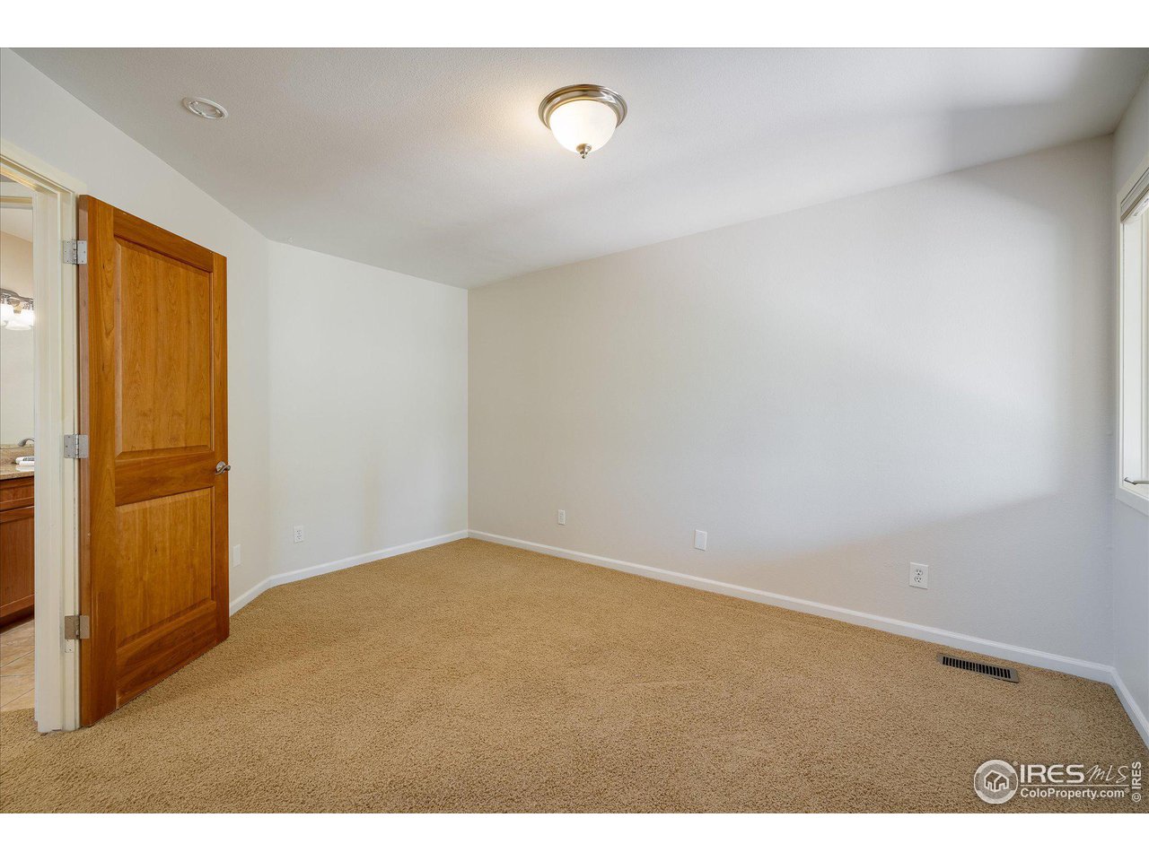 5251 Olde Stage Road Boulder, CO 80302 - Photo 26 of 39 a view of an empty room