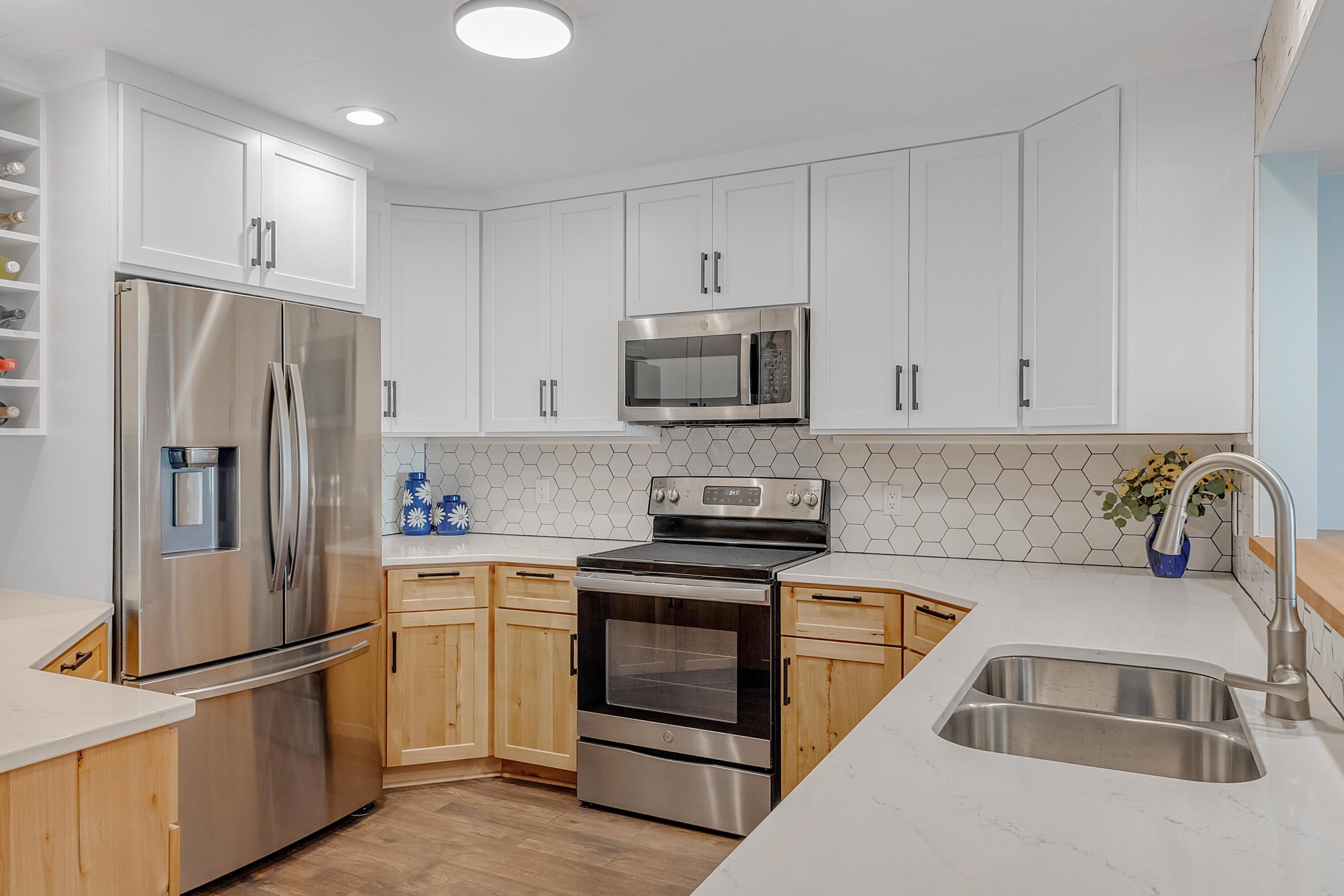 943 West Savidge Street Spring Lake, MI 49456 - Photo 19 of 49 IMG_1275