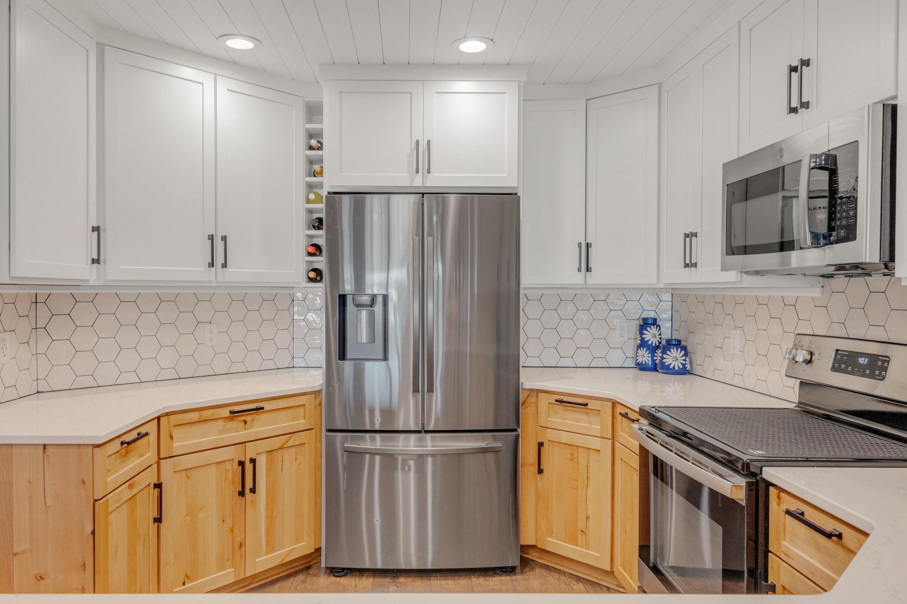 943 West Savidge Street Spring Lake, MI 49456 - Photo 21 of 49 IMG_1350