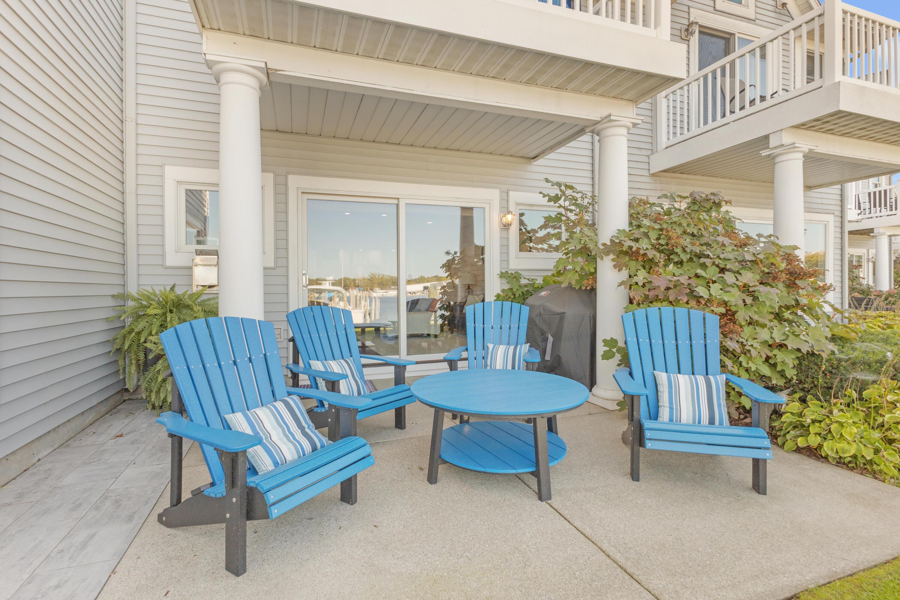 943 West Savidge Street Spring Lake, MI 49456 - Photo 10 of 49 IMG_1159