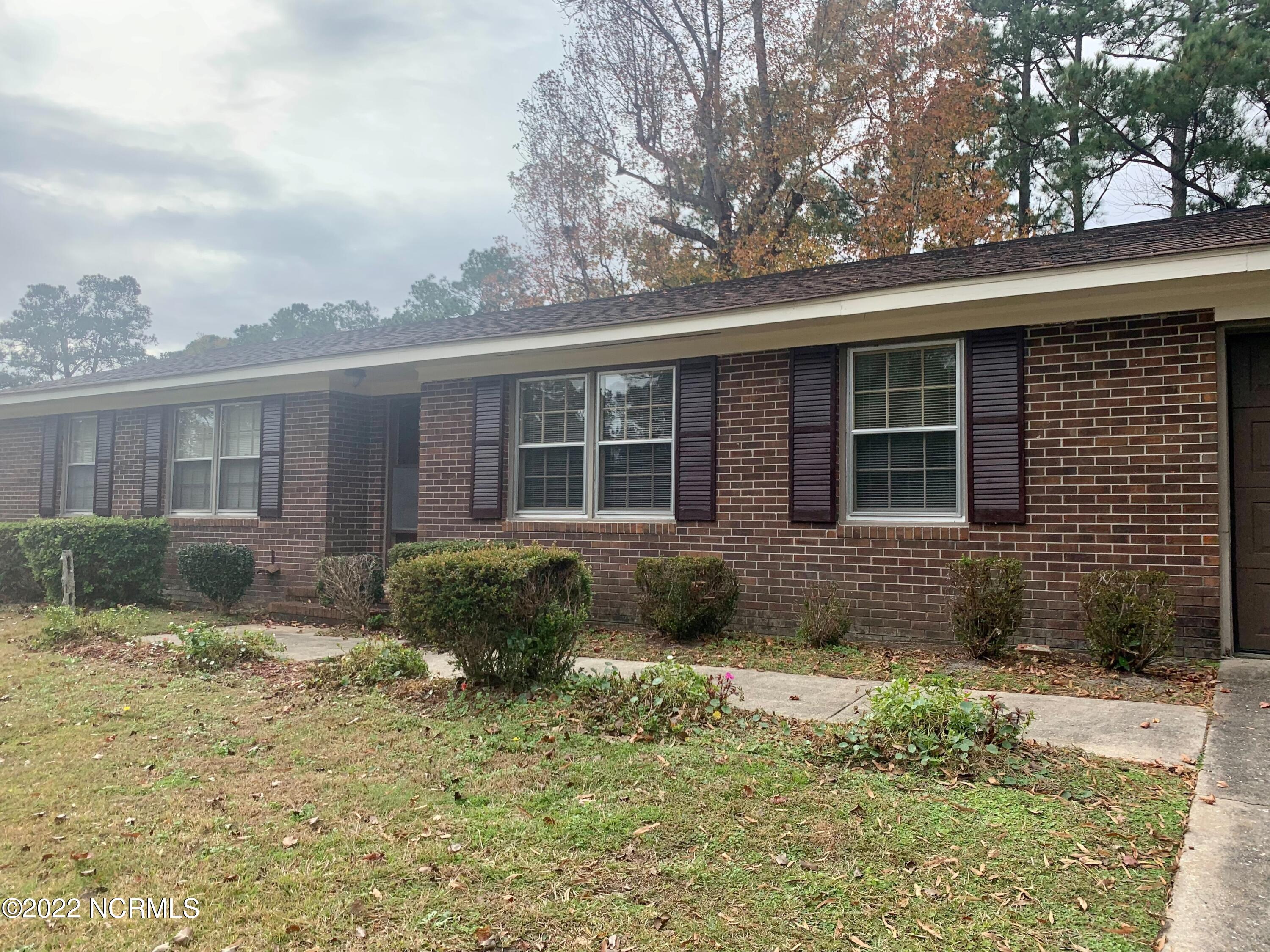 320 Kelly Road Wilmington, NC 28409 - Photo 1 of 4 Exterior front view