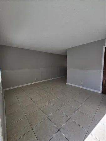 $1,195 | 773 Northeast 9th Street, Unit B, Crystal River, FL 34428