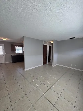 $1,195 | 773 Northeast 9th Street, Unit B, Crystal River, FL 34428