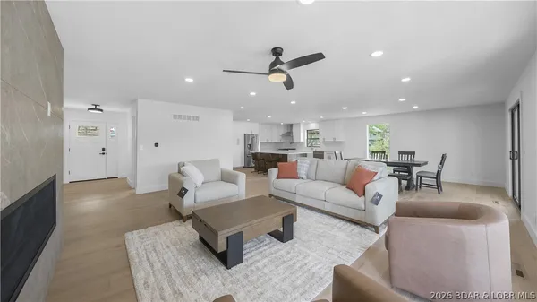 $1,299,000 | 4452 Hamrock Lane, Osage Beach, MO 65065