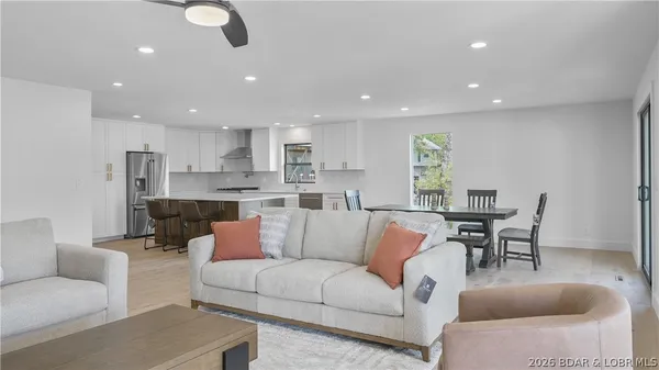 $1,299,000 | 4452 Hamrock Lane, Osage Beach, MO 65065