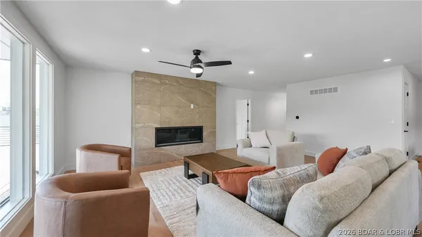 $1,299,000 | 4452 Hamrock Lane, Osage Beach, MO 65065