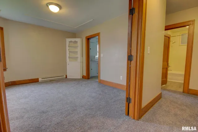 $210,000 | 918 1/2 15th Avenue, Unit 1102, East Moline, IL 61244