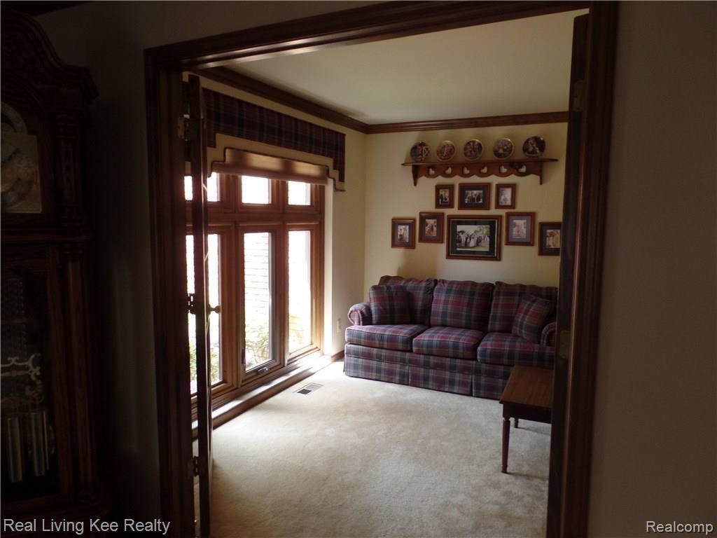 1810 Snowden Circle Rochester Hills, MI 48306 - Photo 13 of 46