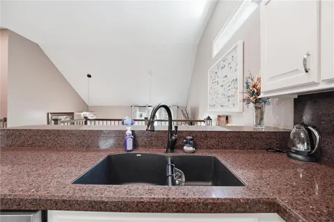 $450,000 | 5900 Meadowsweet Lane, Shawnee, KS 66226