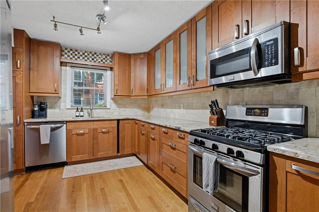 2947 Lavista Way Decatur, GA 30033 - Photo 3 of 52