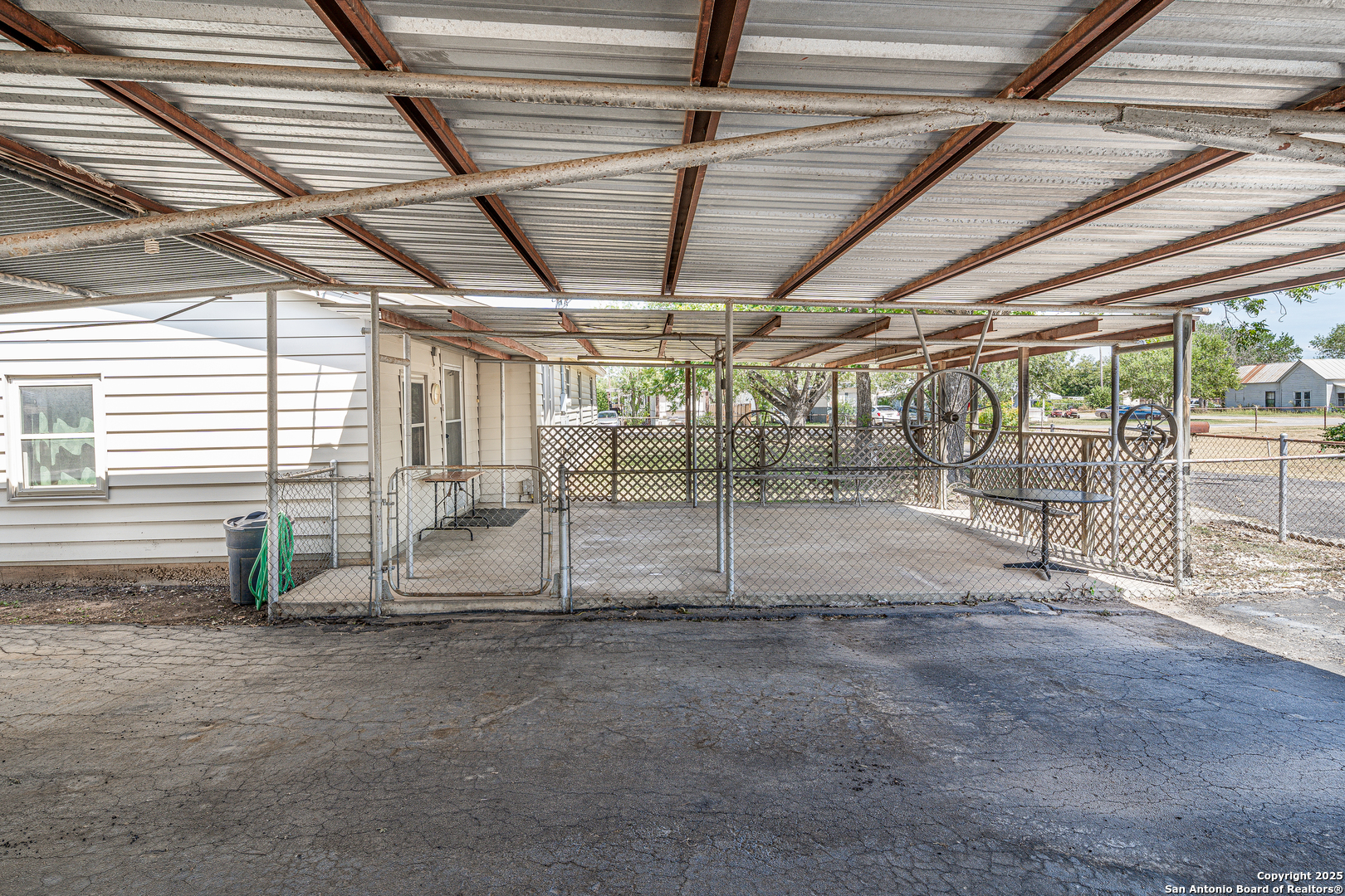 611 Austin Street Sabinal, TX 78881 - Photo 29 of 45 a view of outdoor space