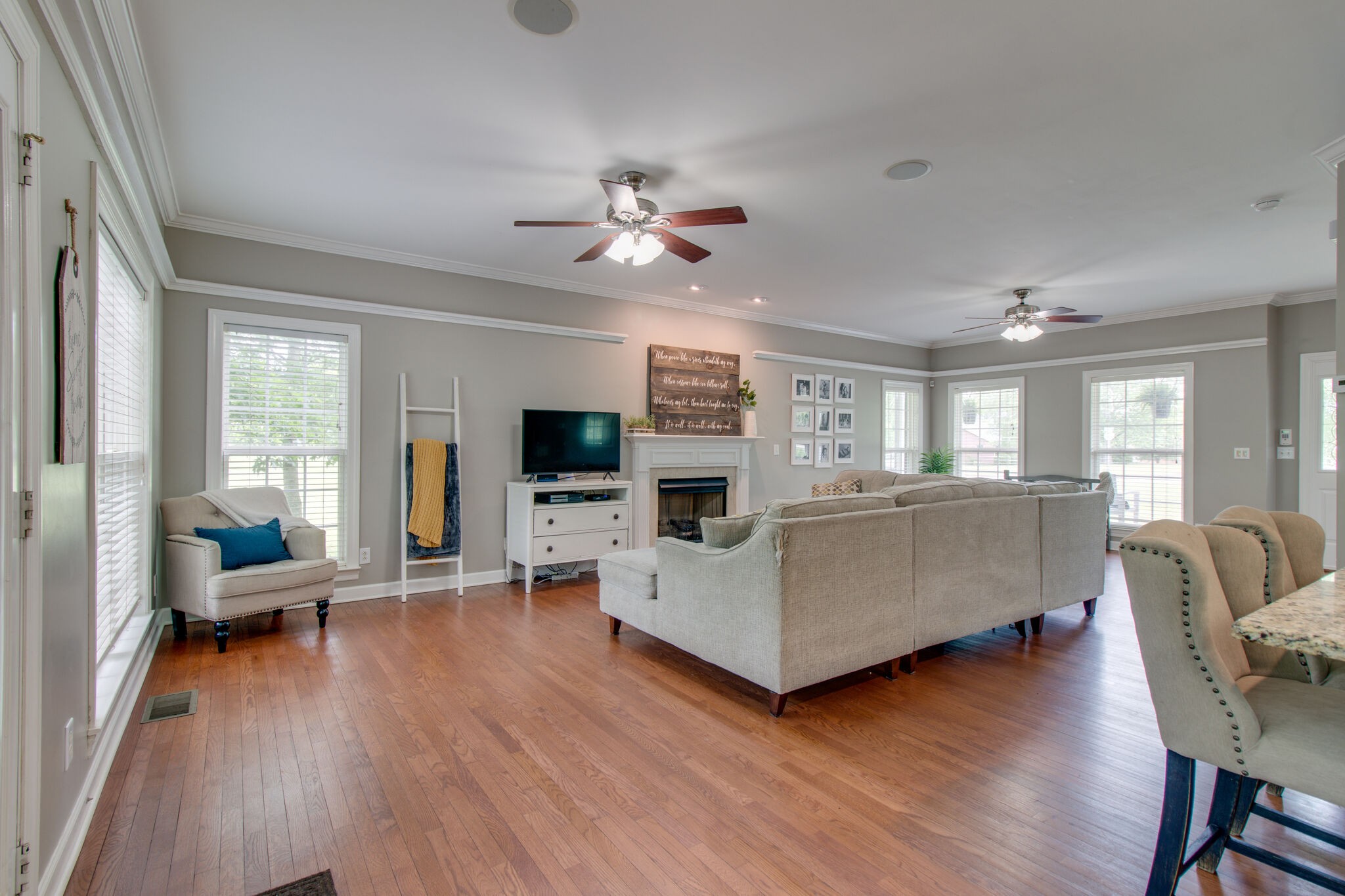 1933 Victorian Road Columbia, TN 38401 - Photo 10 of 20 a living room with furniture and a wooden floor
