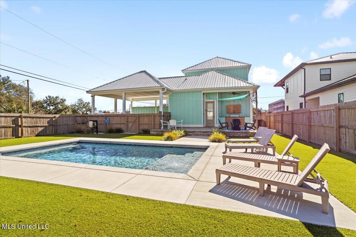 4604 Finley Street Gulfport, MS 39501 - Photo 39 of 46 40-HJ0A1087