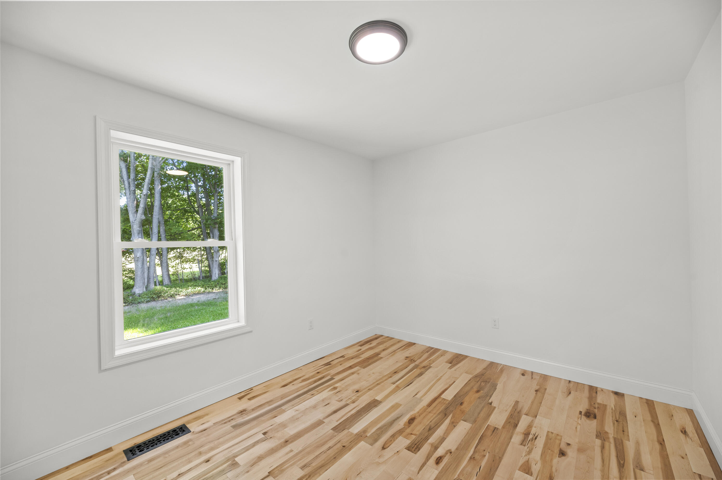 629 Riverside Drive Augusta, ME 04330 - Photo 39 of 50 DSC_6442