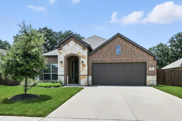 $2,575 | 221 Gardenia Drive, Azle, TX 76020