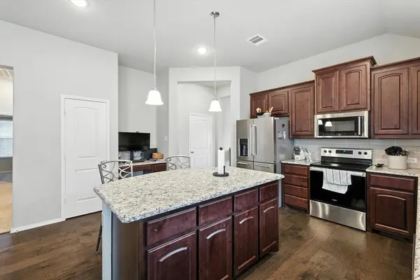 $2,575 | 221 Gardenia Drive, Azle, TX 76020