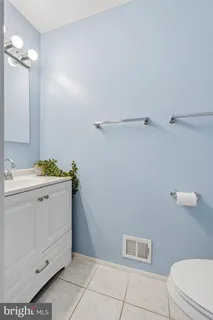 $3,200 | 18617 Chickadee Lane, Gaithersburg, MD 20879