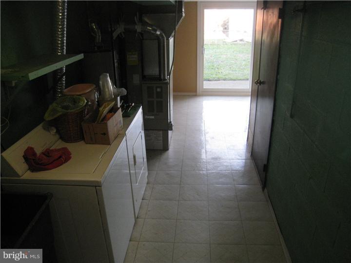 3209 Morning Glory Road Philadelphia, PA 19154 - Photo 14 of 18