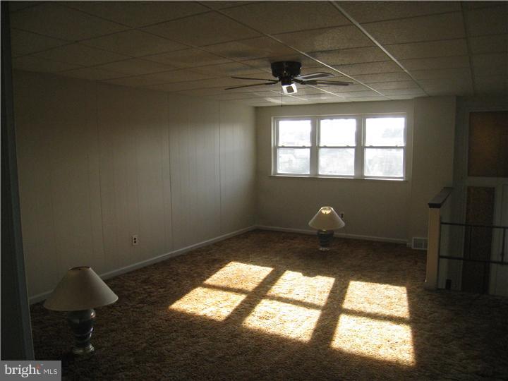 3209 Morning Glory Road Philadelphia, PA 19154 - Photo 4 of 18