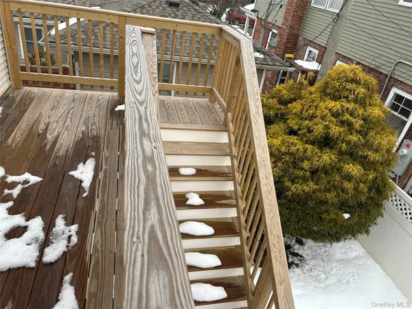 $4,600 | 259 Lincoln Boulevard, Unit UPPER DUPLEX, Long Beach, NY 11561