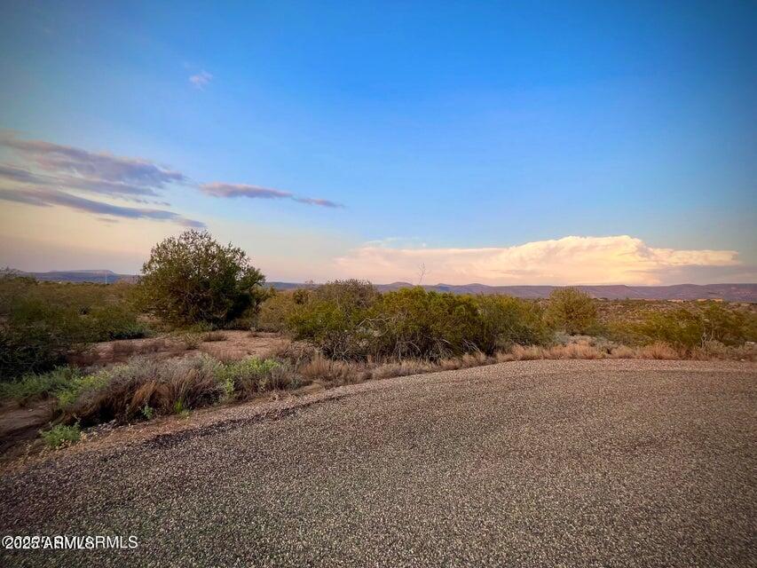 6295 North Mogollon Rim Lane, Unit 129 Rimrock, AZ 86335 - Photo 27 of 37 a view of an outdoor space with mountain view