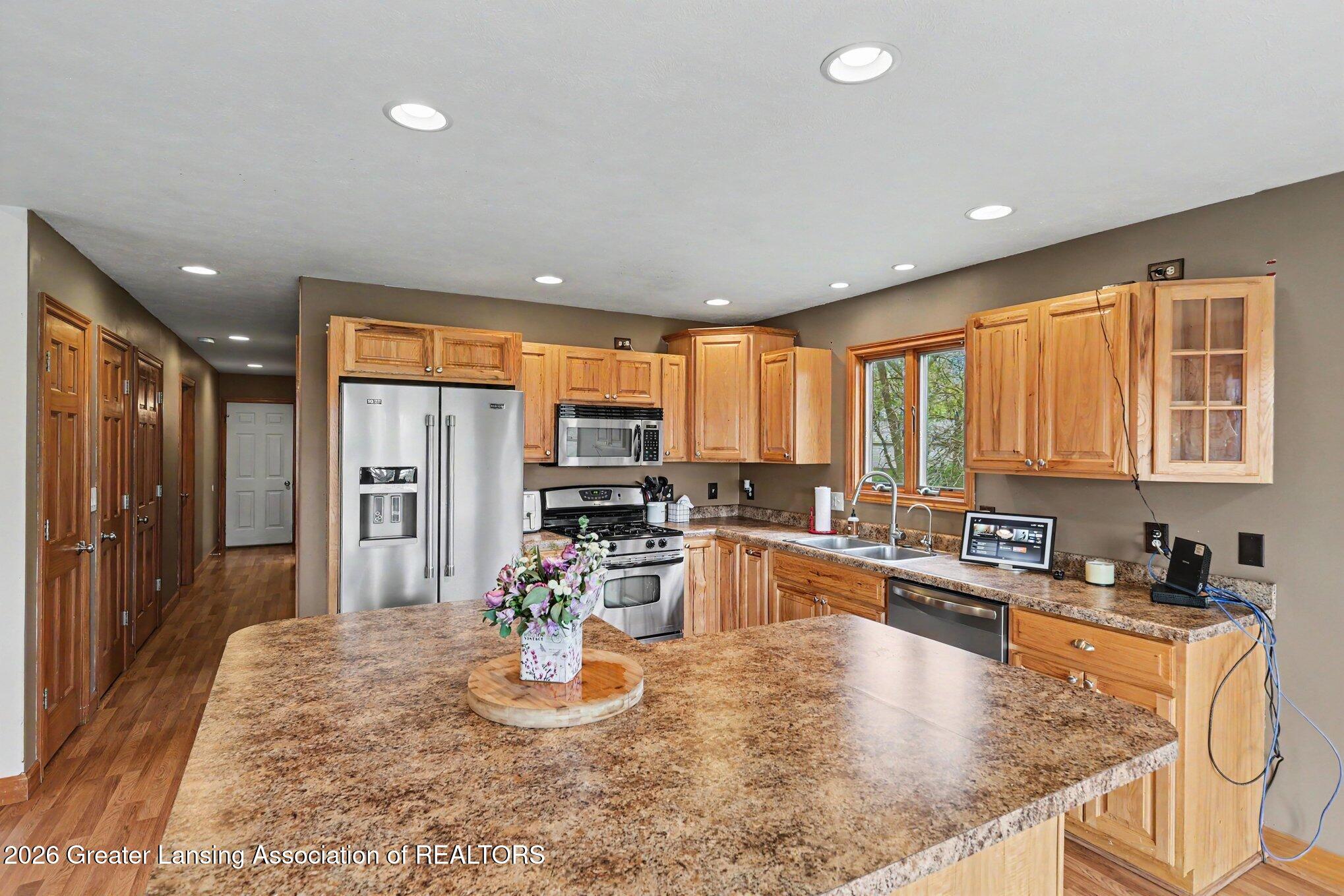 1407 Hayes Road Muir, MI 48860 - Photo 12 of 32 011_img_5209_660