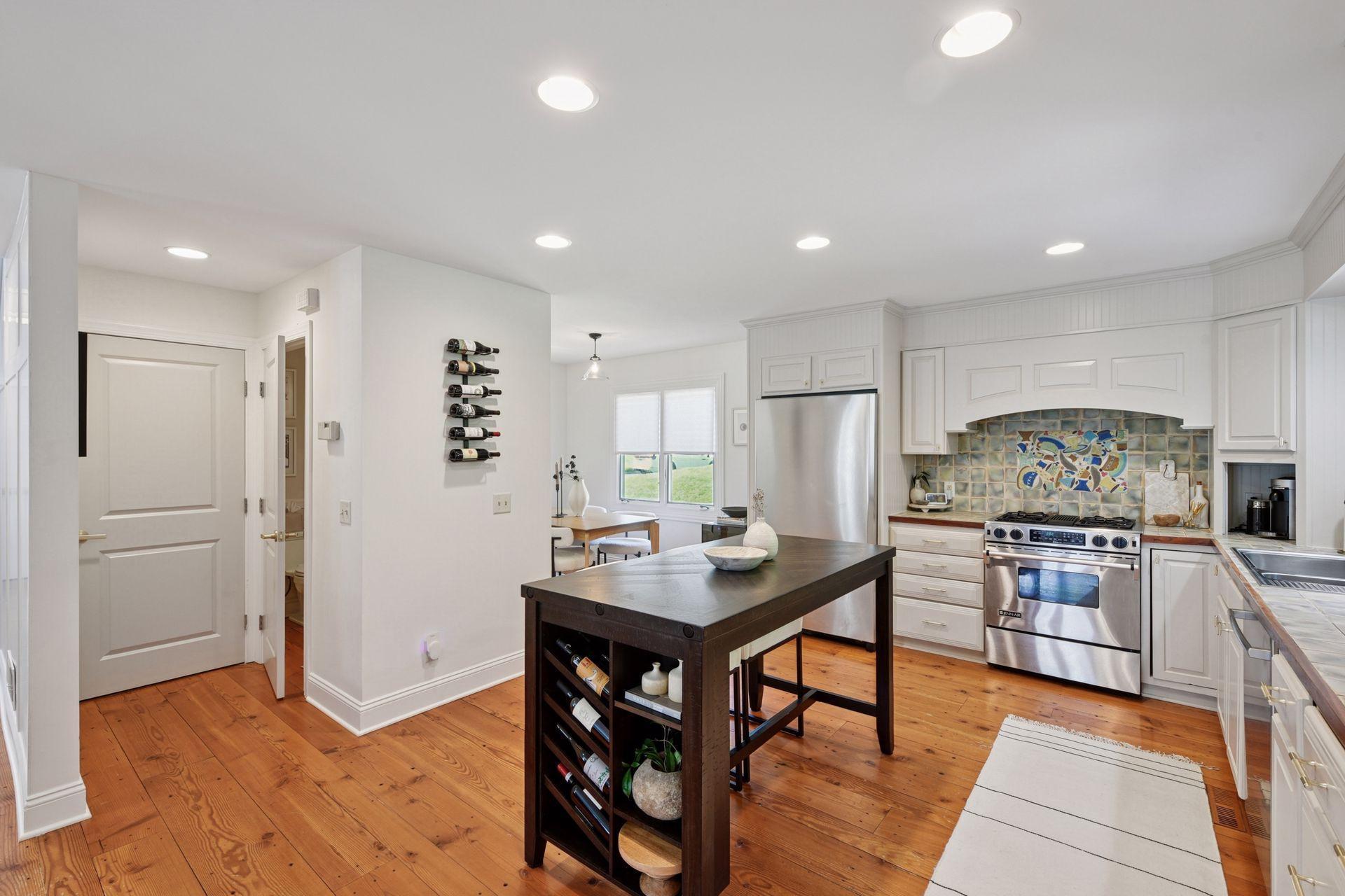 4285 Jefferson Street Excelsior, MN 55331 - Photo 9 of 29 Gallery Image 9