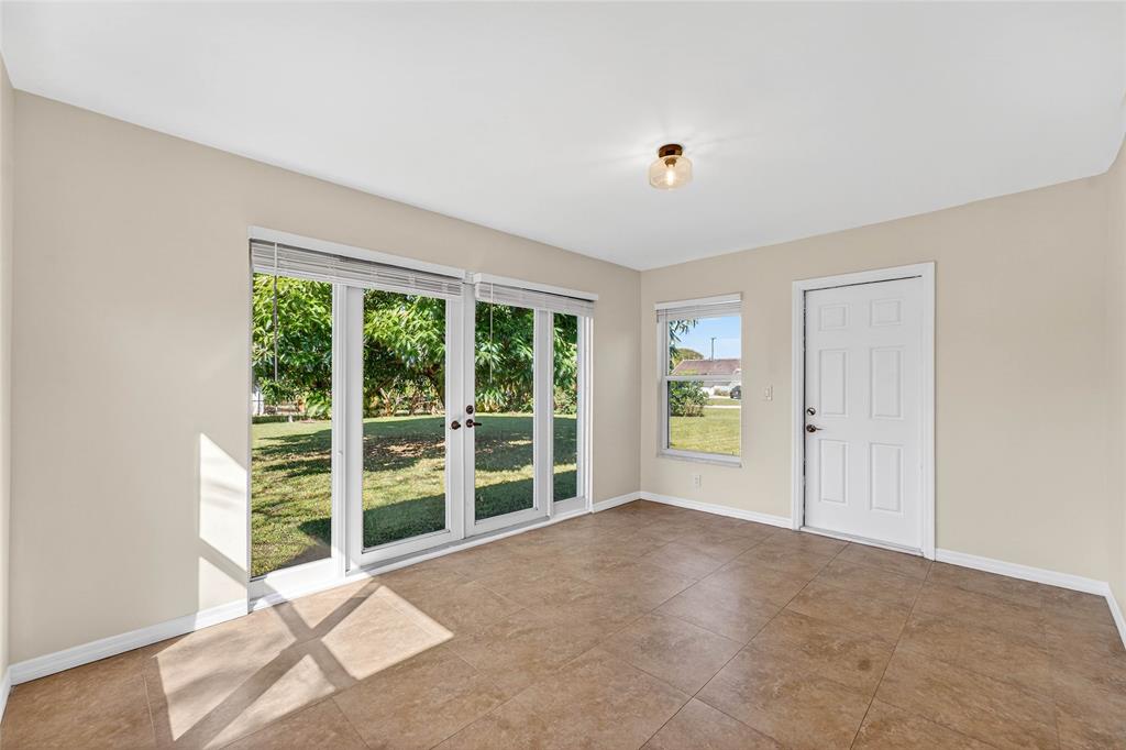 4499 Northwest 2nd Avenue Boca Raton, FL 33431 - Photo 11 of 32