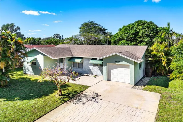 $5,900 | 4499 Northwest 2nd Avenue, Boca Raton, FL 33431