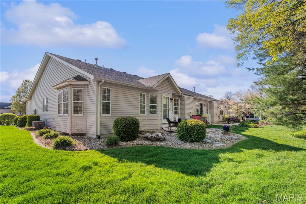 459 Bandmour Place O'Fallon, IL 62269 - Photo 2 of 28