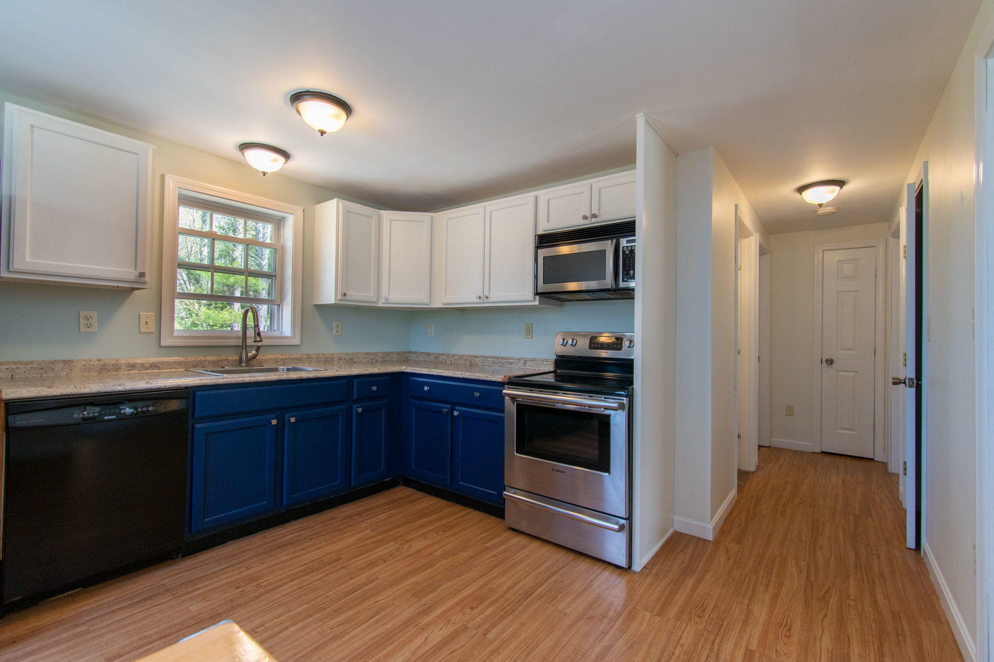 34 Waycross Way Limerick, ME 04048 - Photo 5 of 35 Kitchen