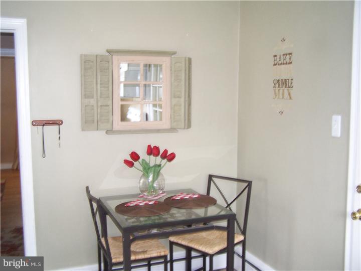 18 Michael Road Havertown, PA 19083 - Photo 11 of 25 Kitchen