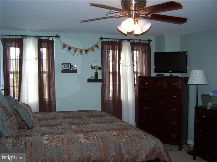 18 Michael Road Havertown, PA 19083 - Photo 13 of 25 Bedroom - Main